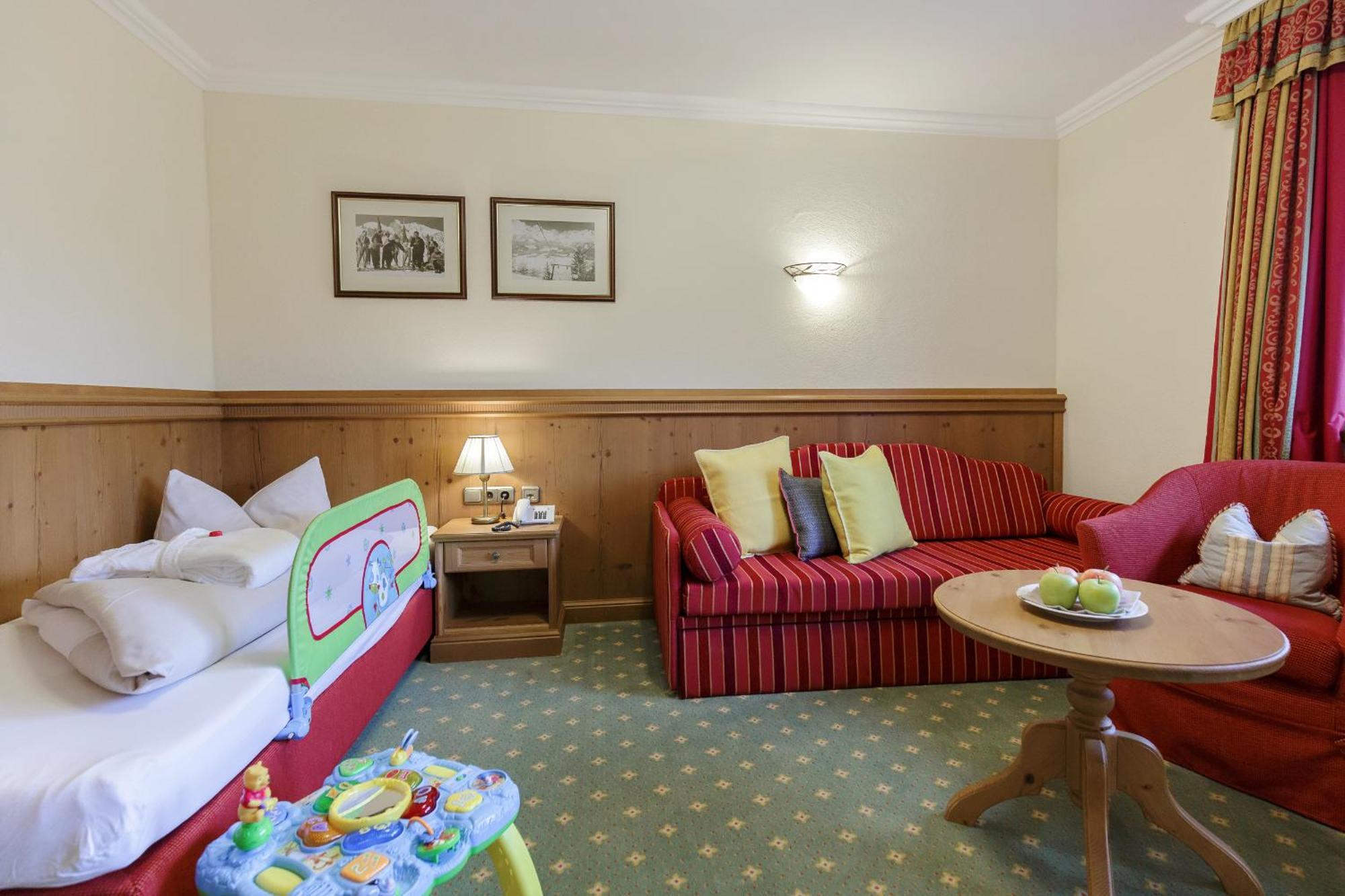 Hotel Babymio Kirchdorf in Tirol Oda fotoğraf